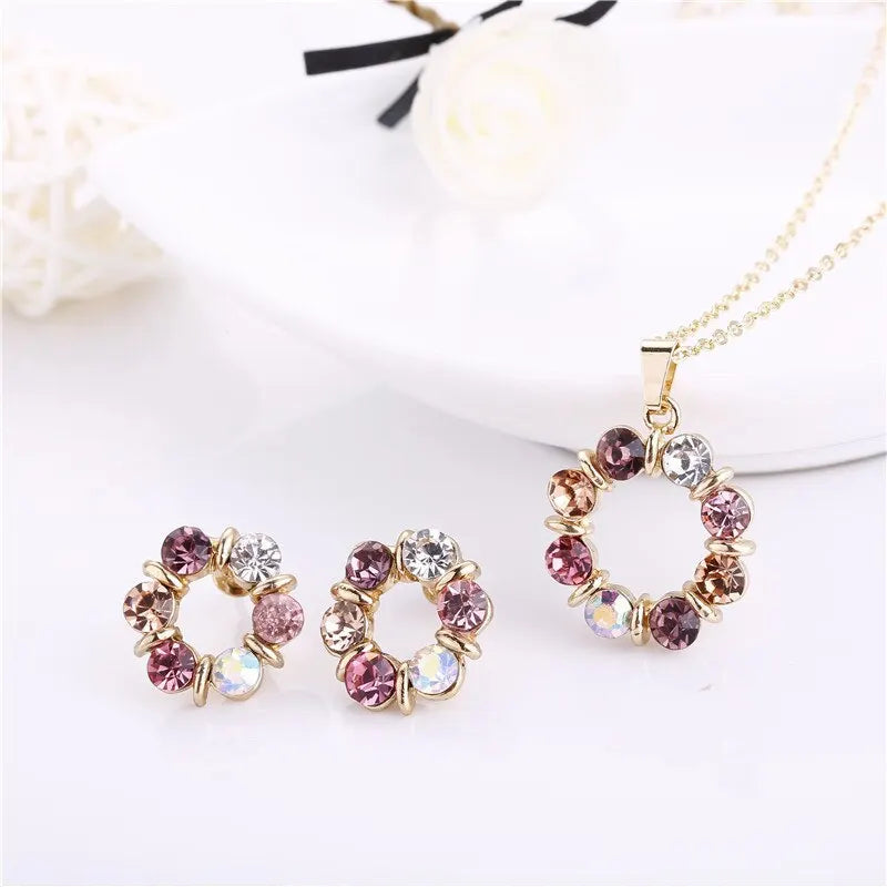 3pcs Gold Necklace Earrings Set Ladies Celebrity Simple Fashion Style Exquisite Stained Glass Diamond Circle Shape Jewelry.