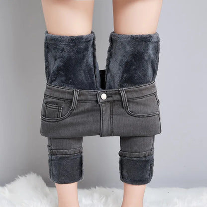 New Women Thermal Jeans Winter Snow Warm Plush Stretch Jeans Lady Skinny Thicken Students Denim Pants Fleece Mom Fur Trousers.