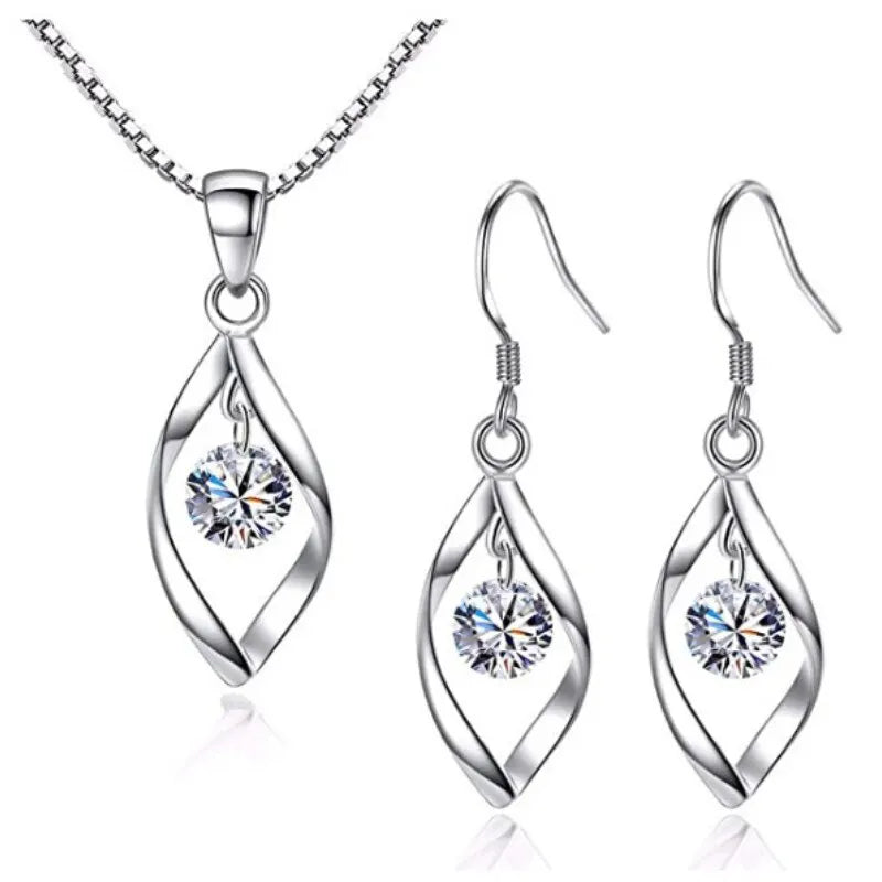 3pcs Necklace Earrings Set Ladies Cold-color Wind Twisted Glass Diamond With Venice Chain Imitation White Gold-color Jewelry.