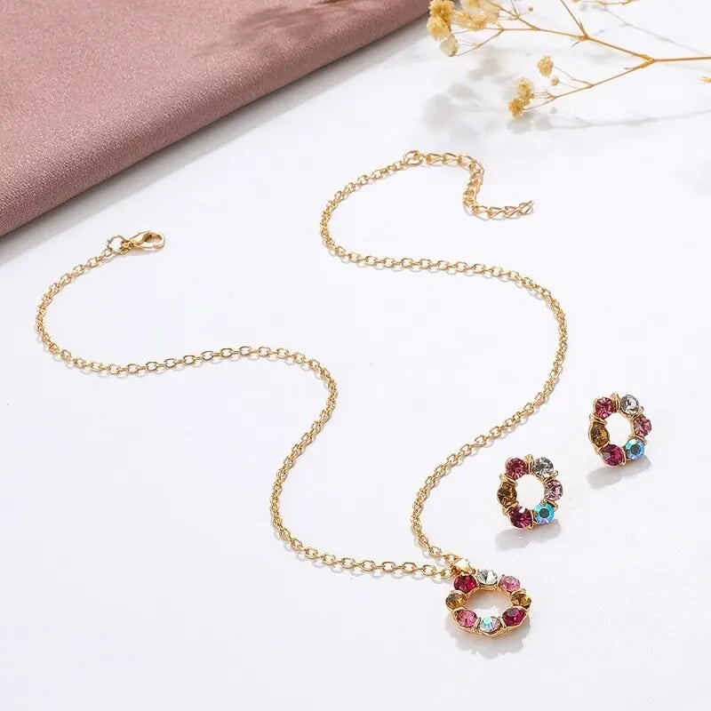 3pcs Gold Necklace Earrings Set Ladies Celebrity Simple Fashion Style Exquisite Stained Glass Diamond Circle Shape Jewelry.